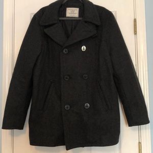EUC Men’s Charcoal Gray Pea Coat